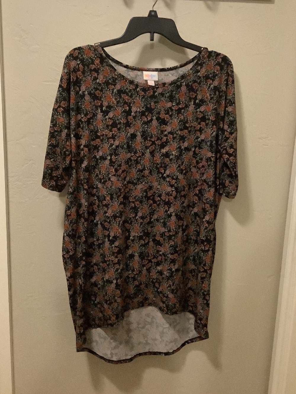 Lula Roe women’s top size S